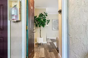 19230 Forest Park Dr NE, Lake Forest Park, WA 98155 - Photo 4