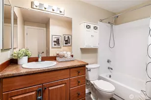 19230 Forest Park Dr NE, Lake Forest Park, WA 98155 - Photo 16