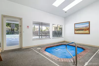 19230 Forest Park Drive NE #J131, Lake Forest Park, WA 98155 - Photo 30