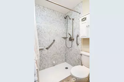 19230 Forest Park Drive NE #J131, Lake Forest Park, WA 98155 - Photo 20