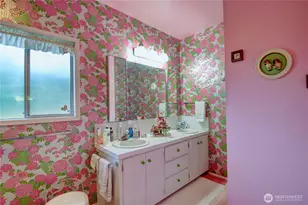 2310 Alison Ave, Mount Vernon, WA 98273 - Photo 22