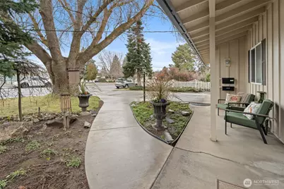 9 N Elliott Avenue, Wenatchee, WA 98801 - Photo 36