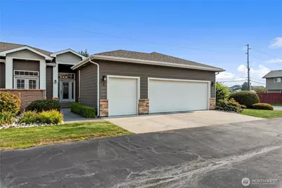 1845 Maple Street #2, Wenatchee, WA 98801 - Photo 2