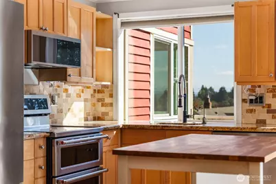 2400 E Howell Street #G, Seattle, WA 98122 - Photo 8