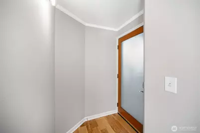 2400 E Howell Street #G, Seattle, WA 98122 - Photo 28