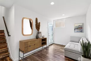 6325 34th Ave SW, Seattle, WA 98126 - Photo 4