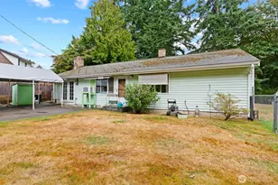 18328 Ashworth Ave N, Shoreline, WA 98133 - Photo 4