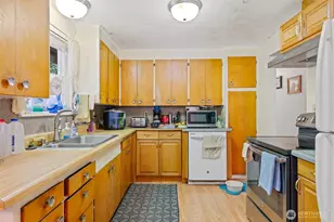 18328 Ashworth Ave N, Shoreline, WA 98133 - Photo 22