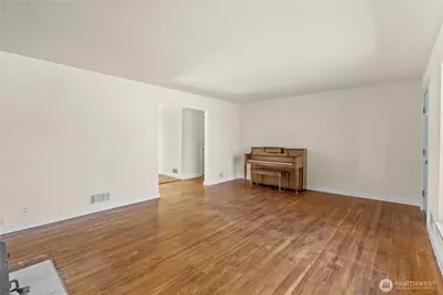 1104 12th Street NE, Auburn, WA 98002 - Photo 10