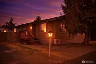 700 NW Crosby Ave, Oak Harbor, WA 98277 - Photo 2