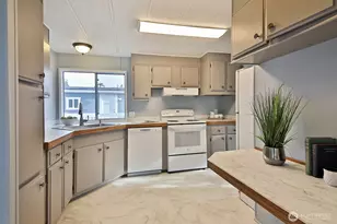 700 NW Crosby Ave, Oak Harbor, WA 98277 - Photo 16