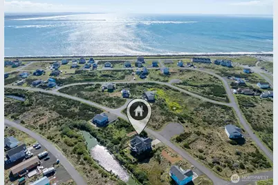 470 W Wind Street, Ocean Shores, WA 98569 - Photo 2