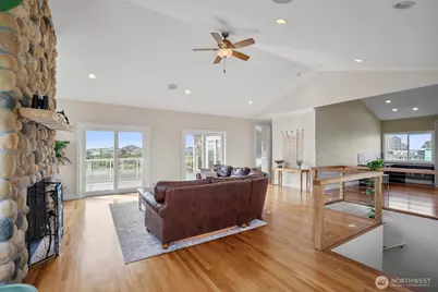 470 W Wind Street, Ocean Shores, WA 98569 - Photo 10