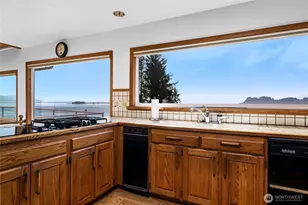 193 Robert Gray Dr SW, Ilwaco, WA 98624 - Photo 8