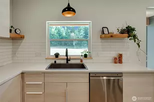 192 Stuart Fld Ln, Ariel, WA 98603 - Photo 6