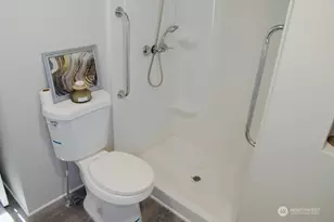 1320 N Oak Harbor St, Oak Harbor, WA 98277 - Photo 10