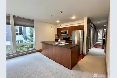 4547 8th Ave NE #306, Seattle, WA 98105 - Photo 4