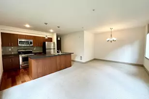 4547 8th Ave NE, Seattle, WA 98105 - Photo 6