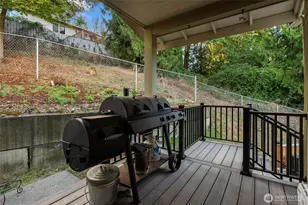 20310 Larita Dr E, Bonney Lake, WA 98391 - Photo 32