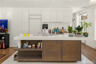 2809 1/2 S Mount Rainier Dr, Seattle, WA 98144 - Photo 8