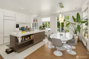 2809 1/2 S Mount Rainier Dr, Seattle, WA 98144 - Photo 6