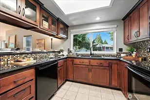 8407 18th Ave W, Everett, WA 98204 - Photo 10