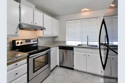 8202 Coral Place SW, Lakewood, WA 98498 - Photo 10