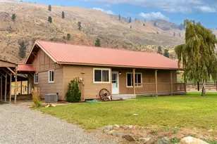 245 Twisp Carlton Rd, Twisp, WA 98856 - Photo 4