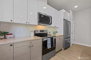 114 A 169th Pl SW, Bothell, WA 98012 - Photo 6