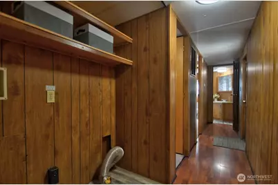 987 Tipsoo Loop N, Rainier, WA 98576 - Photo 8