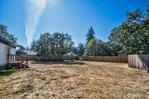 987 Tipsoo Loop N, Rainier, WA 98576 - Photo 18