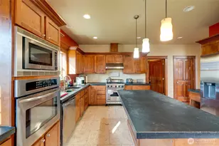 4435 Castlerock Dr, Blaine, WA 98230 - Photo 12