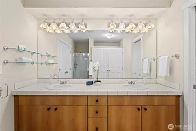 22226 6th Avenue S #201, Des Moines, WA 98198 - Photo 30