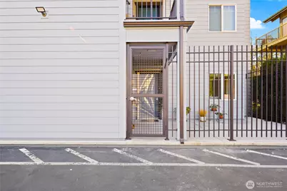 22226 6th Avenue S #201, Des Moines, WA 98198 - Photo 12