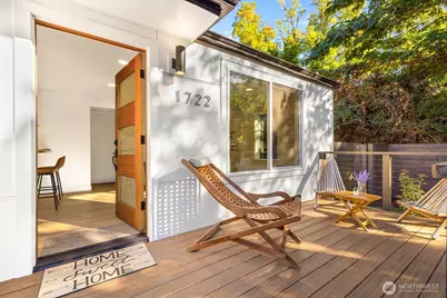 1722 Martin Luther King Jr Way, Seattle, WA 98122 - Photo 2