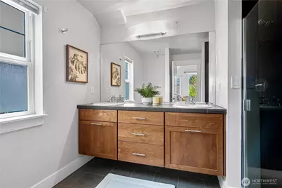 3241 SW Raymond St #1B, Seattle, WA 98126 - Photo 18