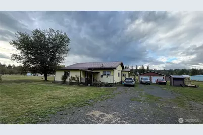 563 Shanklin Road, Onalaska, WA 98570 - Photo 2