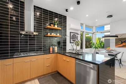 1823 26th Avenue #B, Seattle, WA 98122 - Photo 6