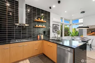 1823 26th Ave, Seattle, WA 98122 - Photo 6