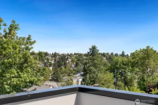 1823 26th Ave, Seattle, WA 98122 - Photo 2
