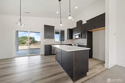 1204 E Mt Hood Street, Othello, WA 99344 - Photo 18