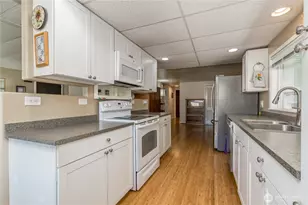 1402 22nd Street NE, Auburn, WA 98002 - Photo 8