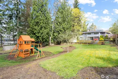 15703 SE 6th Street, Bellevue, WA 98008 - Photo 4