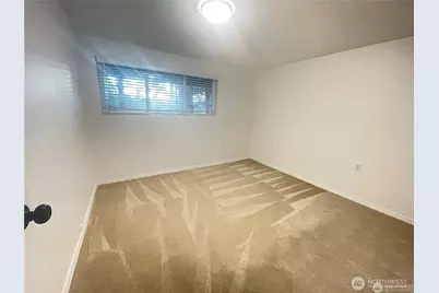 547 157th Avenue SE, Bellevue, WA 98008 - Photo 16