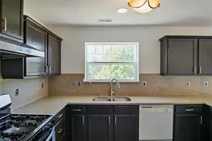 12437 SE 297th Pl, Auburn, WA 98092 - Photo 8