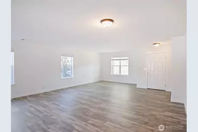 12437 SE 297th Place, Auburn, WA 98092 - Photo 2