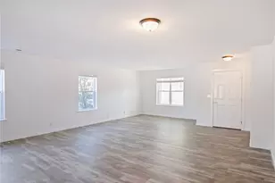 12437 SE 297th Pl, Auburn, WA 98092 - Photo 2