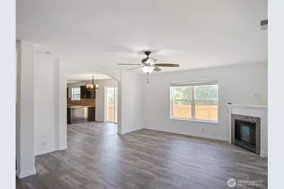 12437 SE 297th Place, Auburn, WA 98092 - Photo 4