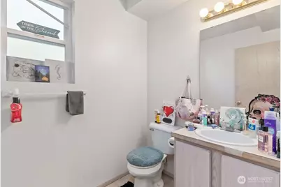 19821 Whitman Place N, Shoreline, WA 98133 - Photo 18