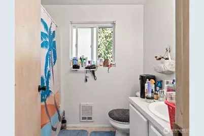 19821 Whitman Place N, Shoreline, WA 98133 - Photo 12